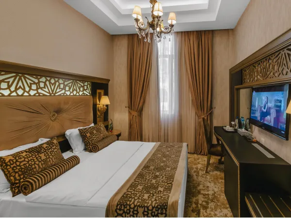 Standard King Room