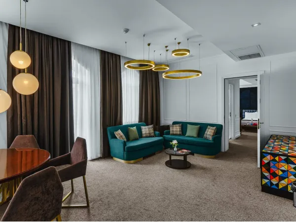 2 Bedroom Suite