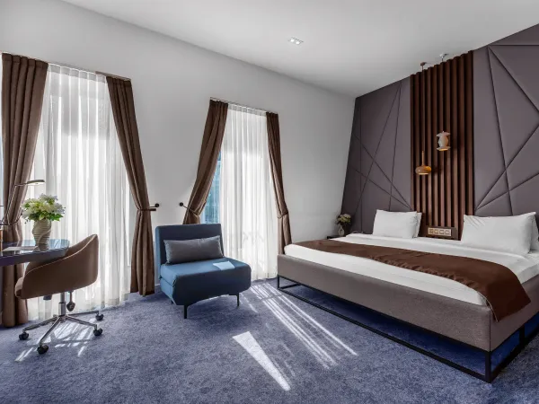 Standard King Room